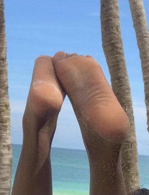 @sexy_footjobvixen