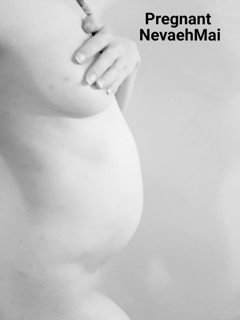 pregnantnevaehmai nude