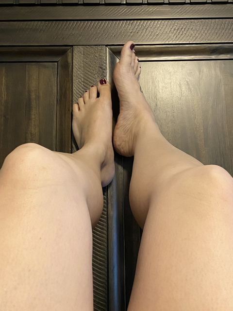 @feetilicousmom