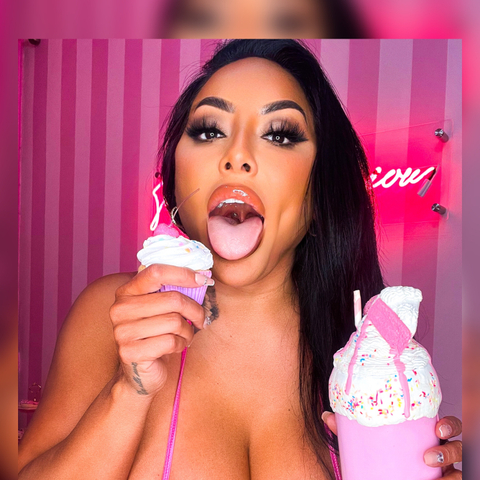 @theonlykiaramia