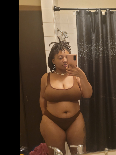 @thickassnay