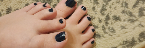 tinytoes70 nude