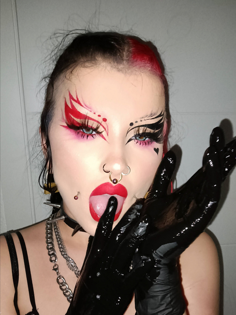 @evilgothbunny