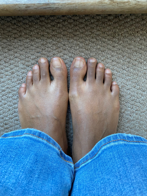 black_feetish nude