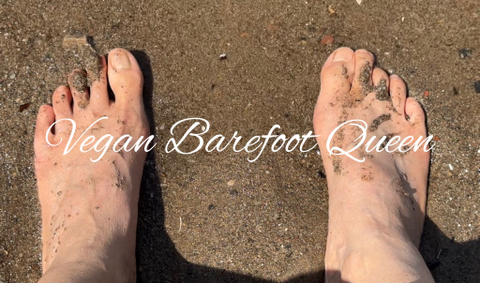 veganbarefootqueen nude