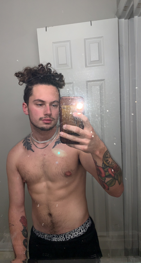 thatcurlyhairedguy nude