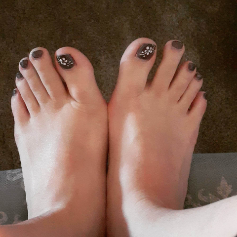 @vanillafeet4u