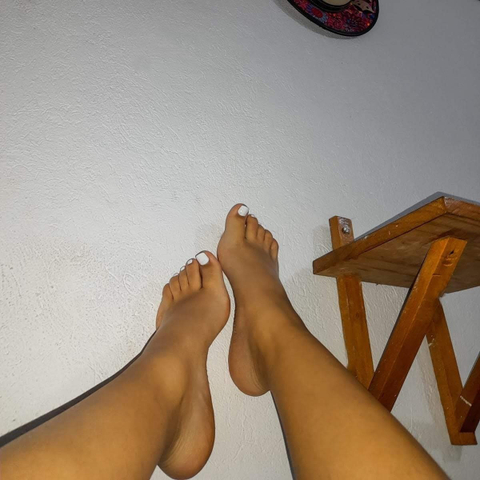 peach_feetmilck nude