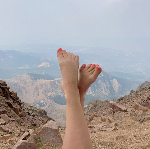 freckle-foot nude