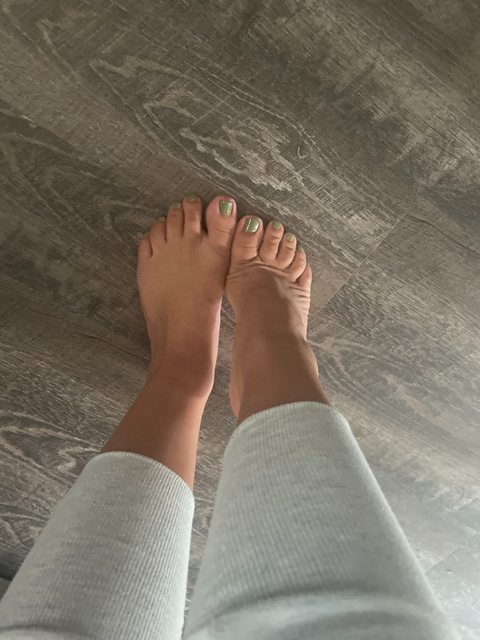 cutetoes2 nude