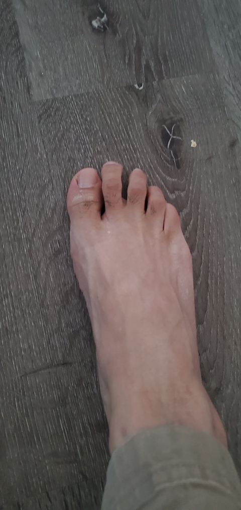 biglongtoe nude