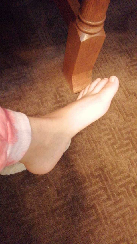 threegirlsfoot nude