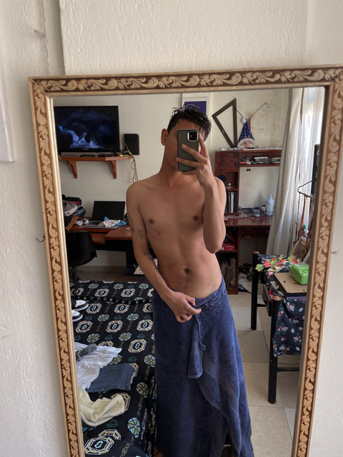 stevenontretas25 nude