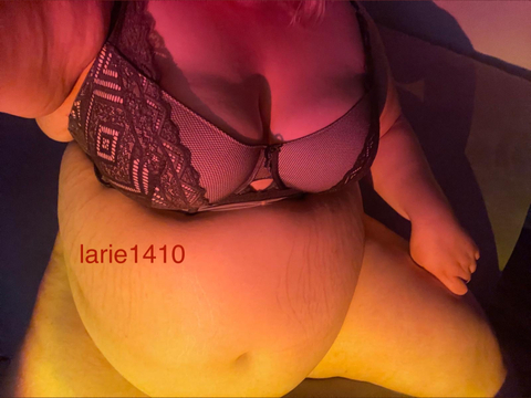 larie141000 nude