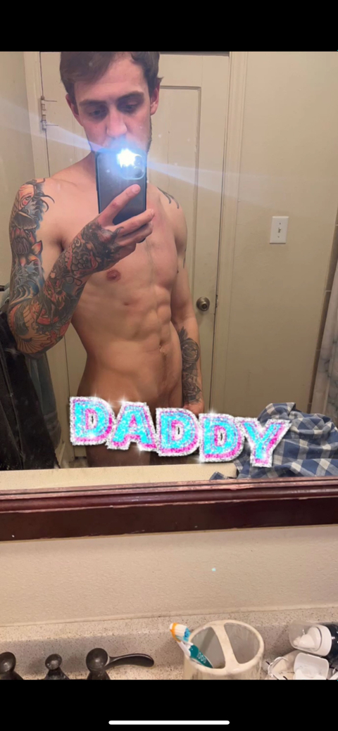 daddy.bee nude