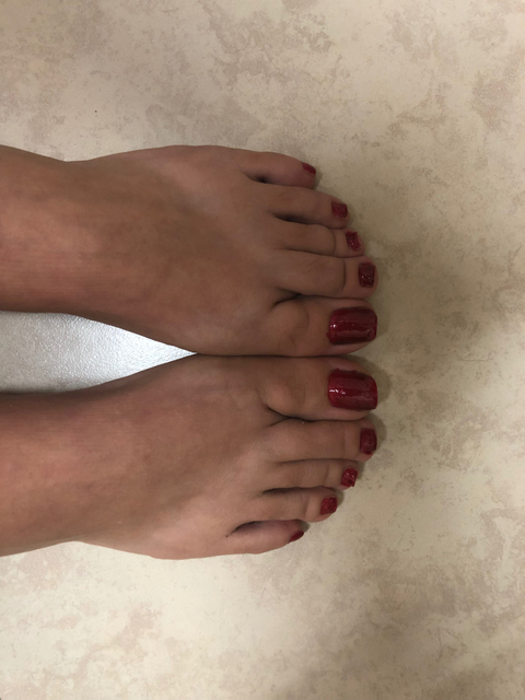 morefeetforyou368493 nude