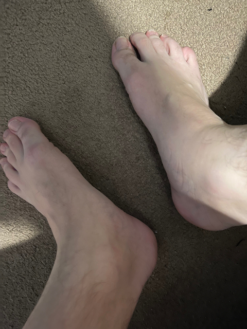 gayyummyfeet69 nude