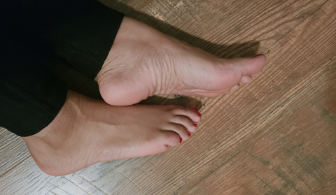 beauteousfeet nude