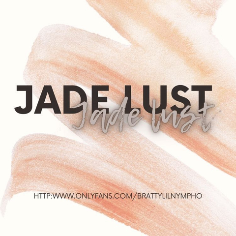 jaderarelybehaves nude