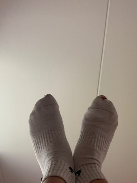 amisfeet nude