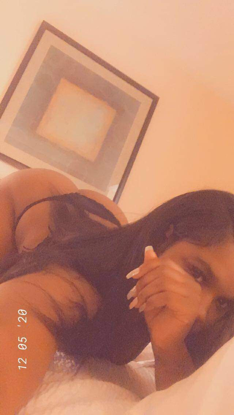 suziebandz nude