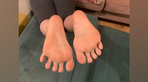 aurorastitsandtoes nude