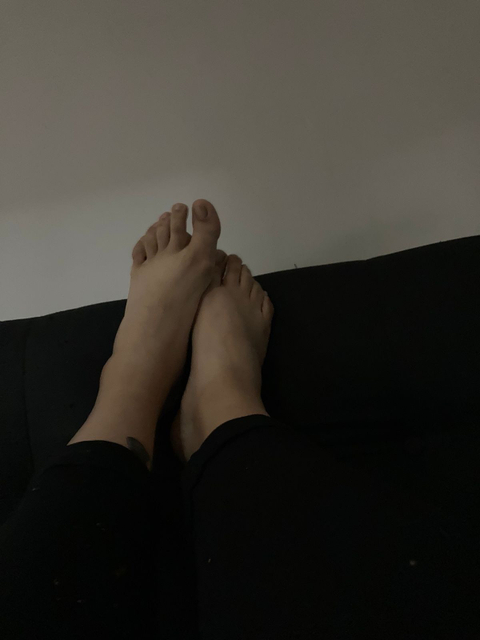 feet9606 nude