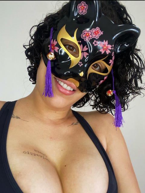 @kathmasked