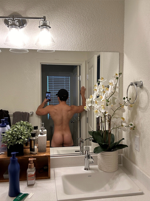 thatonefitasian nude