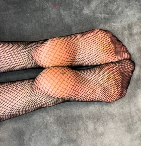 fantasyfeetdreams22 nude