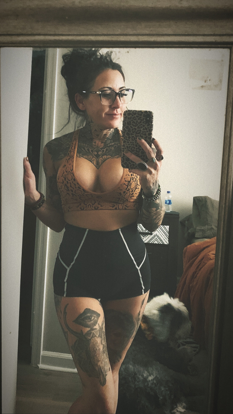 @nakedtattooedplantlover