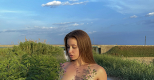 GiuliaMoon Refreshes Her OnlyFans Bio with a Splash of Magic!
