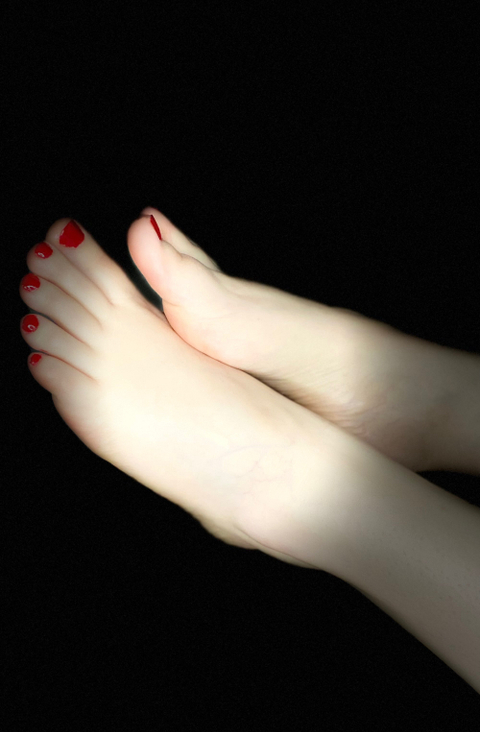 oh-so-pretty-feet nude