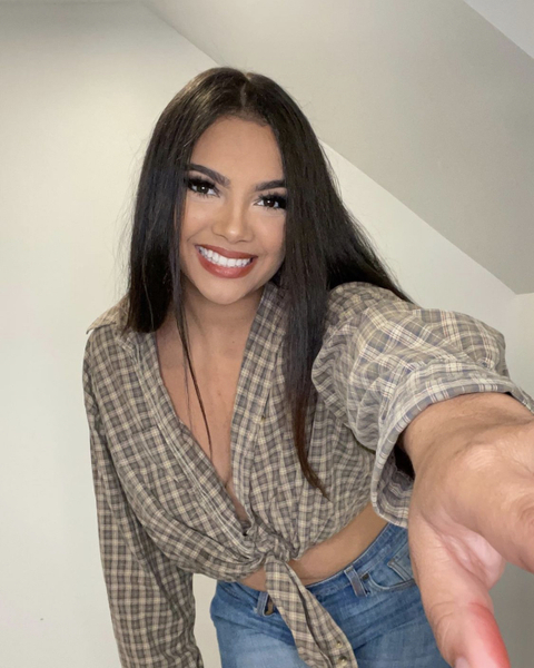 Baby Bri 💦 Expert in JOI & Tease – Follow My Every Command