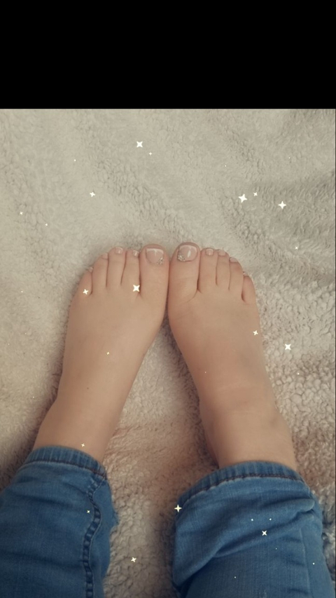 trixietoes1510 nude