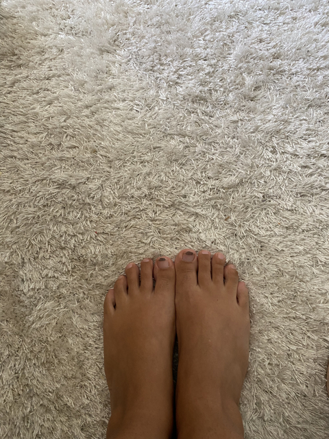 sexwhitmyfeet nude