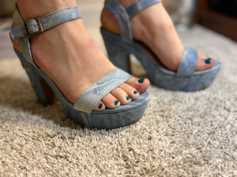 queenfeet03 nude