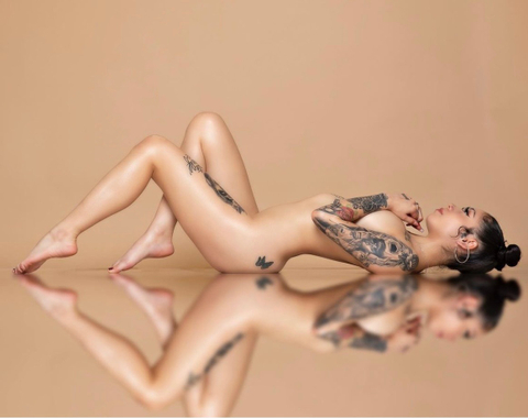 rhi222 nude