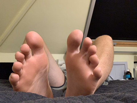 @englishfeets