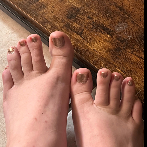 @footsiewithtootsie