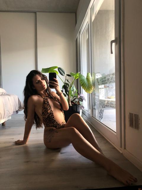 tinatrixxx nude