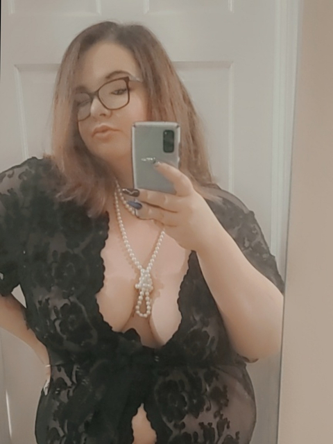 @bbw_belledear