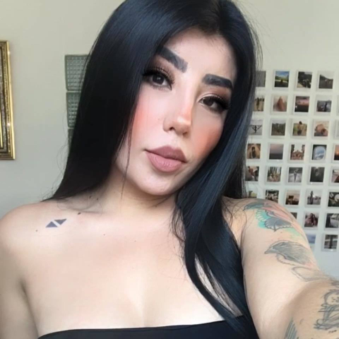 Alejandra - alejandra_p_guevara OnlyFans