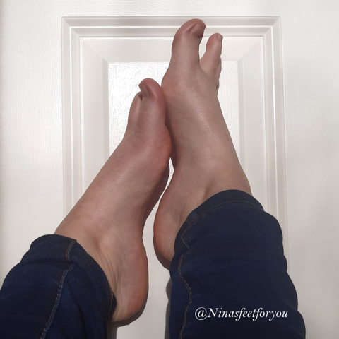 @ninasfeetforyou