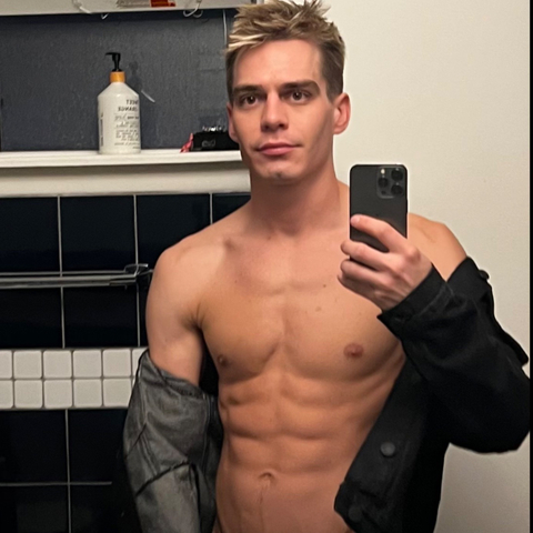 @kylerossxxx