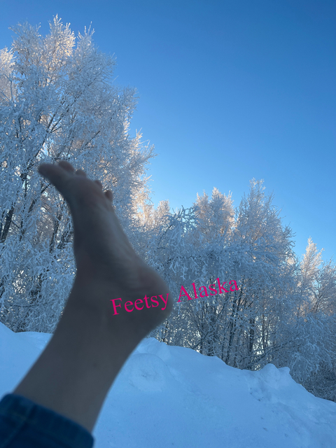 feetsyness nude