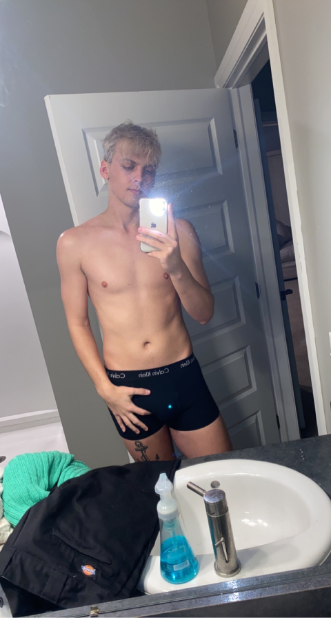 logan_youngxxx nude