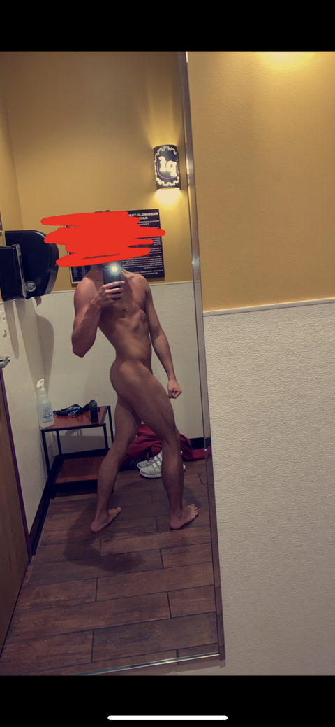 collegeboyxoxo nude