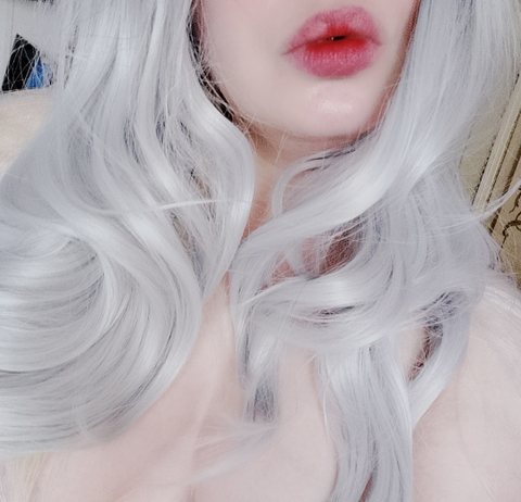 snowhitetee nude