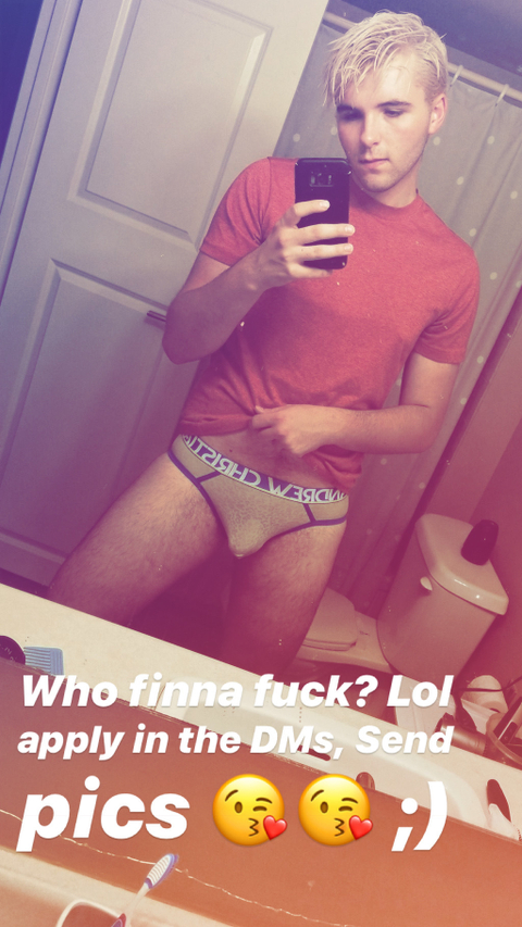 adam_mck99 nude